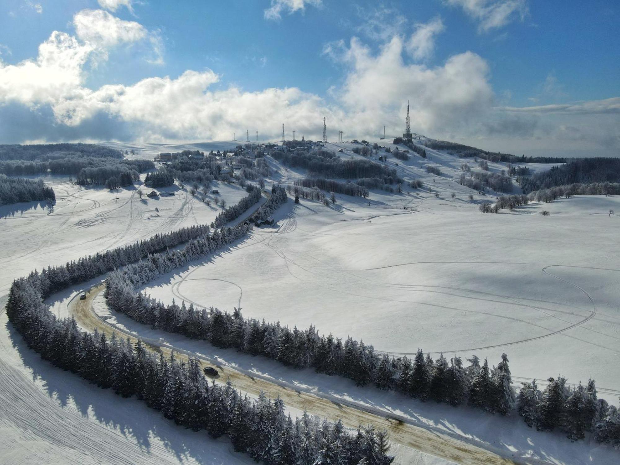 Franzdorf Alpin Ξενοδοχείο Văliug Εξωτερικό φωτογραφία